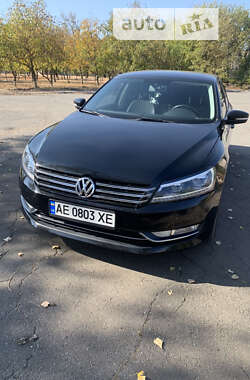 Седан Volkswagen Passat 2013 в Кривом Роге