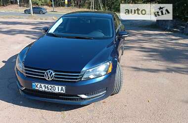 Седан Volkswagen Passat 2012 в Киеве