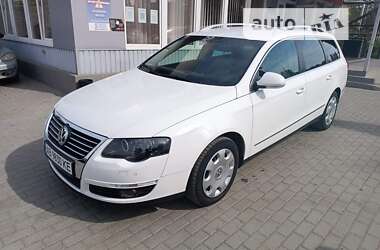 Універсал Volkswagen Passat 2008 в Миколаєві