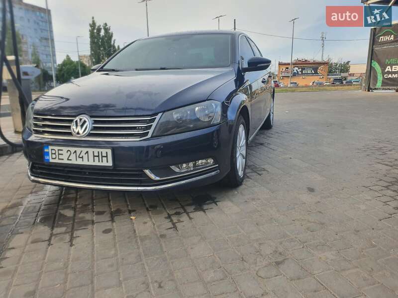 Volkswagen Passat 2011