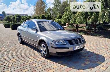 Седан Volkswagen Passat 2001 в Білгороді-Дністровському