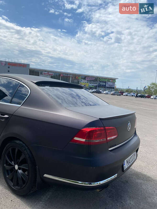 Седан Volkswagen Passat 2011 в Запорожье