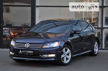 Седан Volkswagen Passat 2012 в Харкові