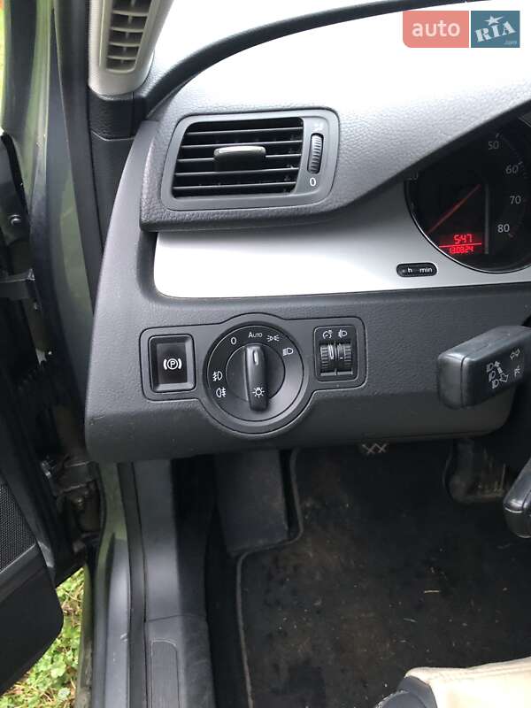 Универсал Volkswagen Passat 2008 в Ивано-Франковске