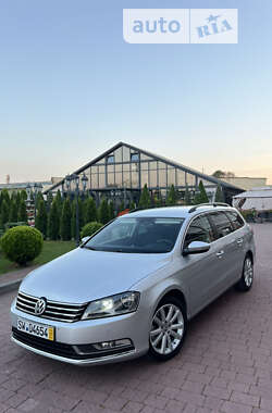 Універсал Volkswagen Passat 2012 в Стрию