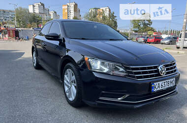 Седан Volkswagen Passat 2017 в Киеве