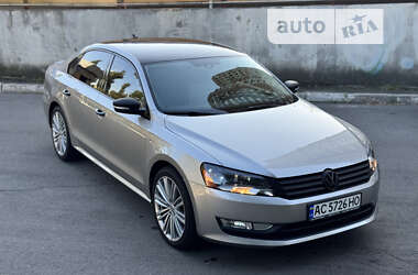 Седан Volkswagen Passat 2014 в Киеве