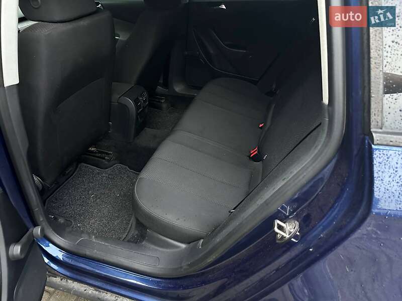 Универсал Volkswagen Passat 2006 в Львове фото 11 Универсал Volkswagen Passat 2006 в Львове