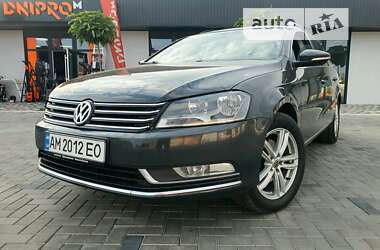 Универсал Volkswagen Passat 2012 в Житомире