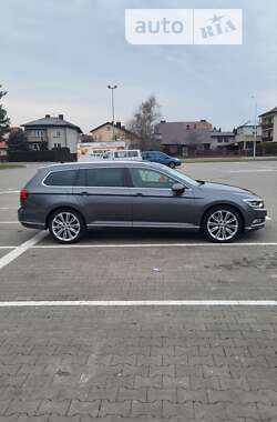 Універсал Volkswagen Passat 2015 в Гусятині