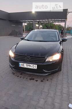 Седан Volkswagen Passat 2012 в Кривом Роге