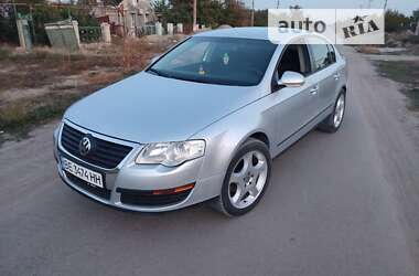 Седан Volkswagen Passat 2005 в Миколаєві