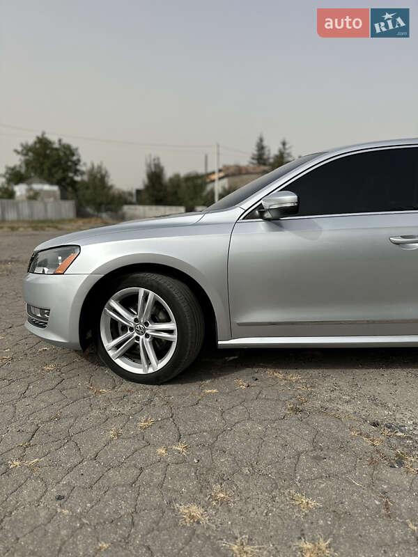 Седан Volkswagen Passat 2014 в Полтаве