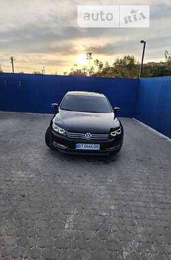 Седан Volkswagen Passat 2013 в Херсоне