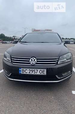 Седан Volkswagen Passat 2011 в Львові