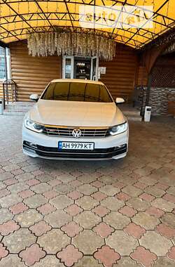 Седан Volkswagen Passat 2017 в Славянске