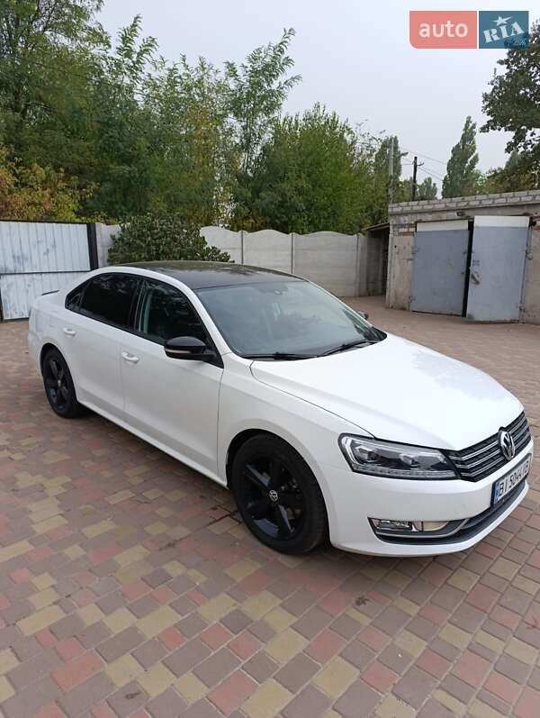 Седан Volkswagen Passat 2013 в Кременчуці
