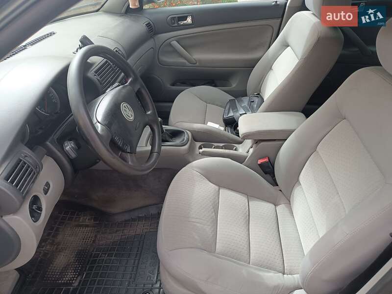 Универсал Volkswagen Passat 2004 в Обухове фото 9 Универсал Volkswagen Passat 2004 в Обухове