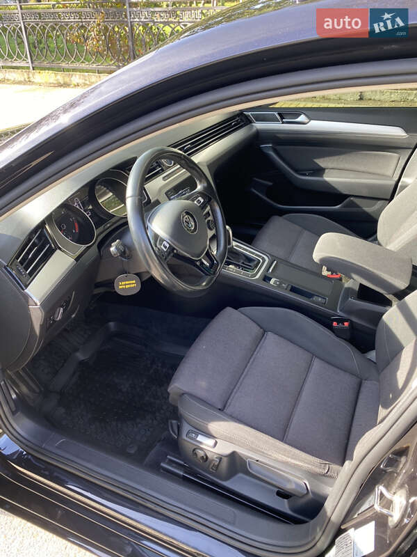 Универсал Volkswagen Passat 2017 в Моршине