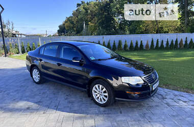 Седан Volkswagen Passat 2008 в Луцьку