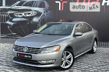 Седан Volkswagen Passat 2012 в Львове