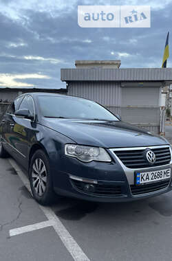 Седан Volkswagen Passat 2006 в Києві