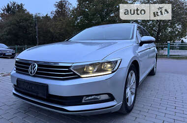 Універсал Volkswagen Passat 2016 в Кременці