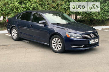 Седан Volkswagen Passat 2013 в Києві