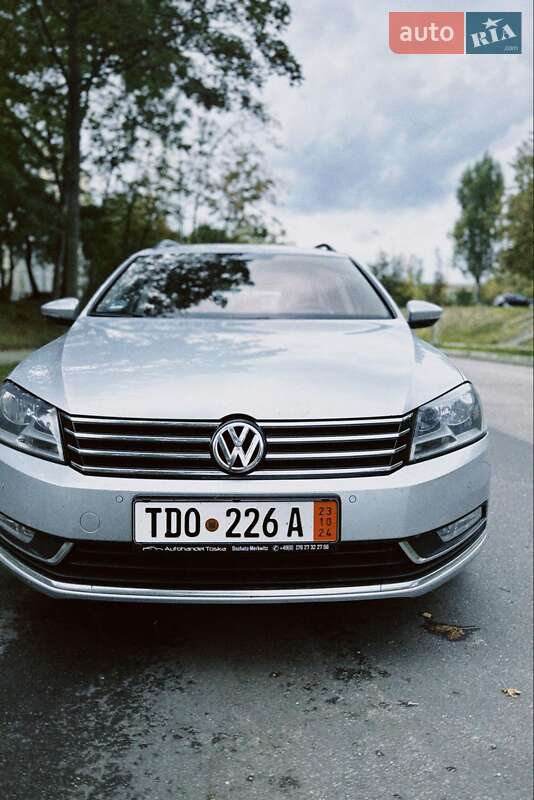 Універсал Volkswagen Passat 2013 в Виноградові