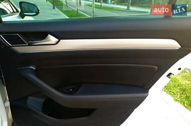Универсал Volkswagen Passat 2017 в 