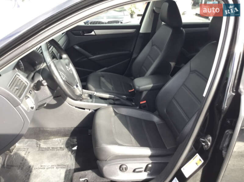 Седан Volkswagen Passat 2014 в Киеве