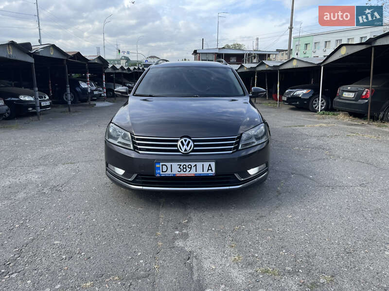 Volkswagen Passat 2011