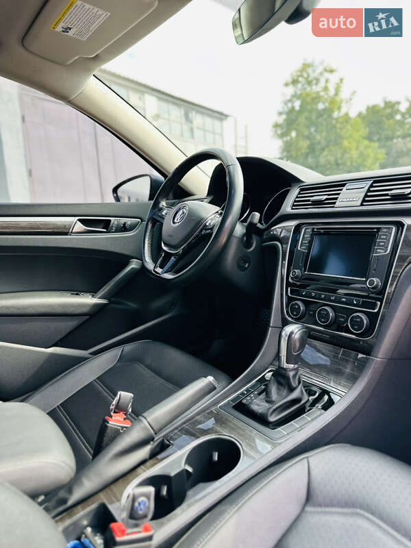 Седан Volkswagen Passat 2018 в Ізмаїлі
