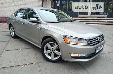 Седан Volkswagen Passat 2013 в Киеве