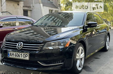 Седан Volkswagen Passat 2013 в Днепре