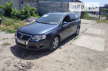 Універсал Volkswagen Passat 2005 в Запоріжжі