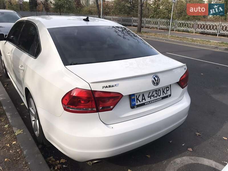 Седан Volkswagen Passat 2013 в Києві