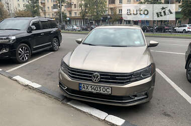 Седан Volkswagen Passat 2016 в Харкові