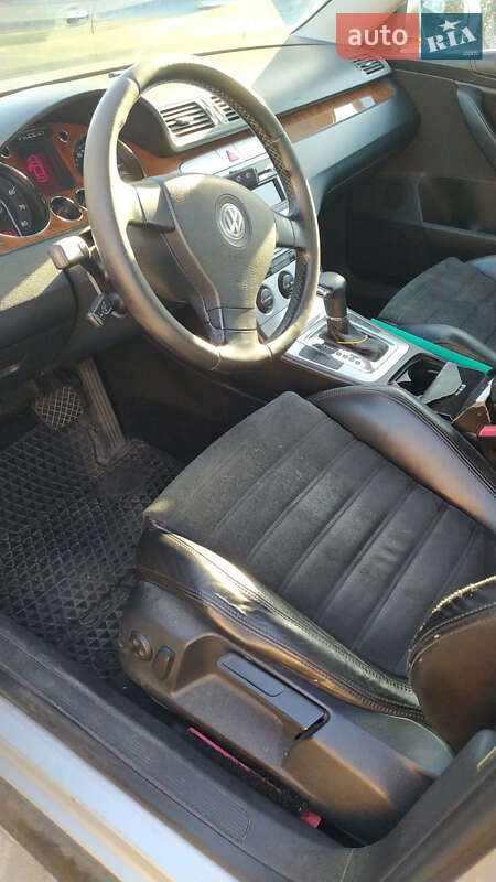 Седан Volkswagen Passat 2006 в Києві