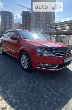 Седан Volkswagen Passat 2011 в Києві