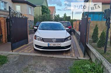 Седан Volkswagen Passat 2014 в Луцке