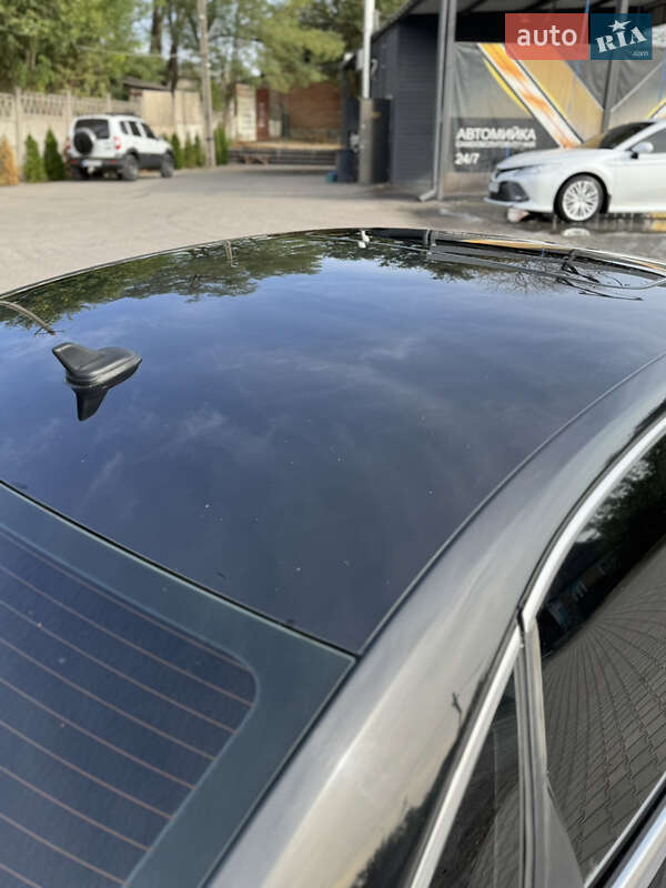 Седан Volkswagen Passat 2012 в Дніпрі