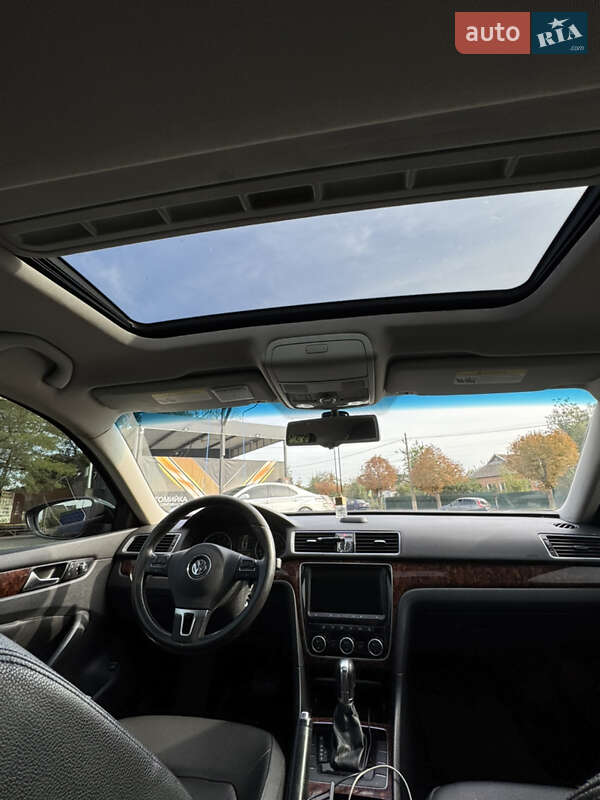 Седан Volkswagen Passat 2012 в Дніпрі