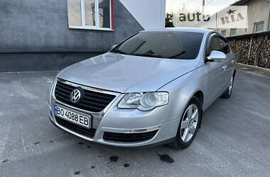 Седан Volkswagen Passat 2006 в Кременці