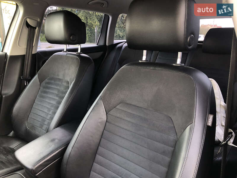 Универсал Volkswagen Passat 2011 в Львове фото 12 Универсал Volkswagen Passat 2011 в Львове