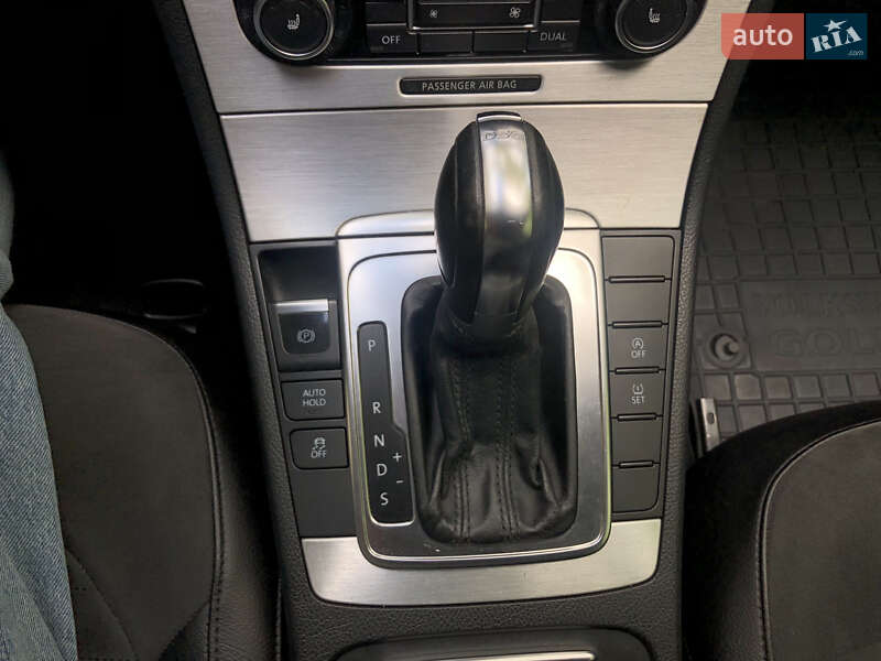 Универсал Volkswagen Passat 2011 в Львове фото 16 Универсал Volkswagen Passat 2011 в Львове