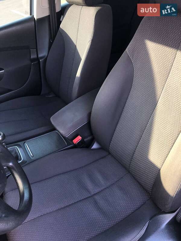 Седан Volkswagen Passat 2007 в Дніпрі