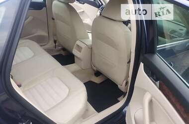 Седан Volkswagen Passat 2012 в 