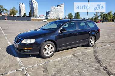 Універсал Volkswagen Passat 2005 в Києві