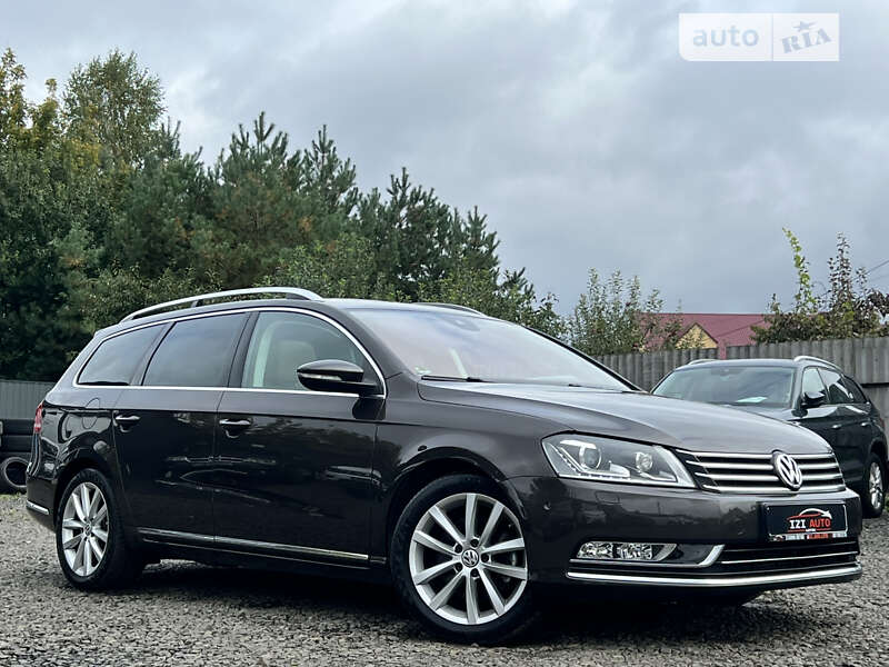 Універсал Volkswagen Passat 2012 в Луцьку